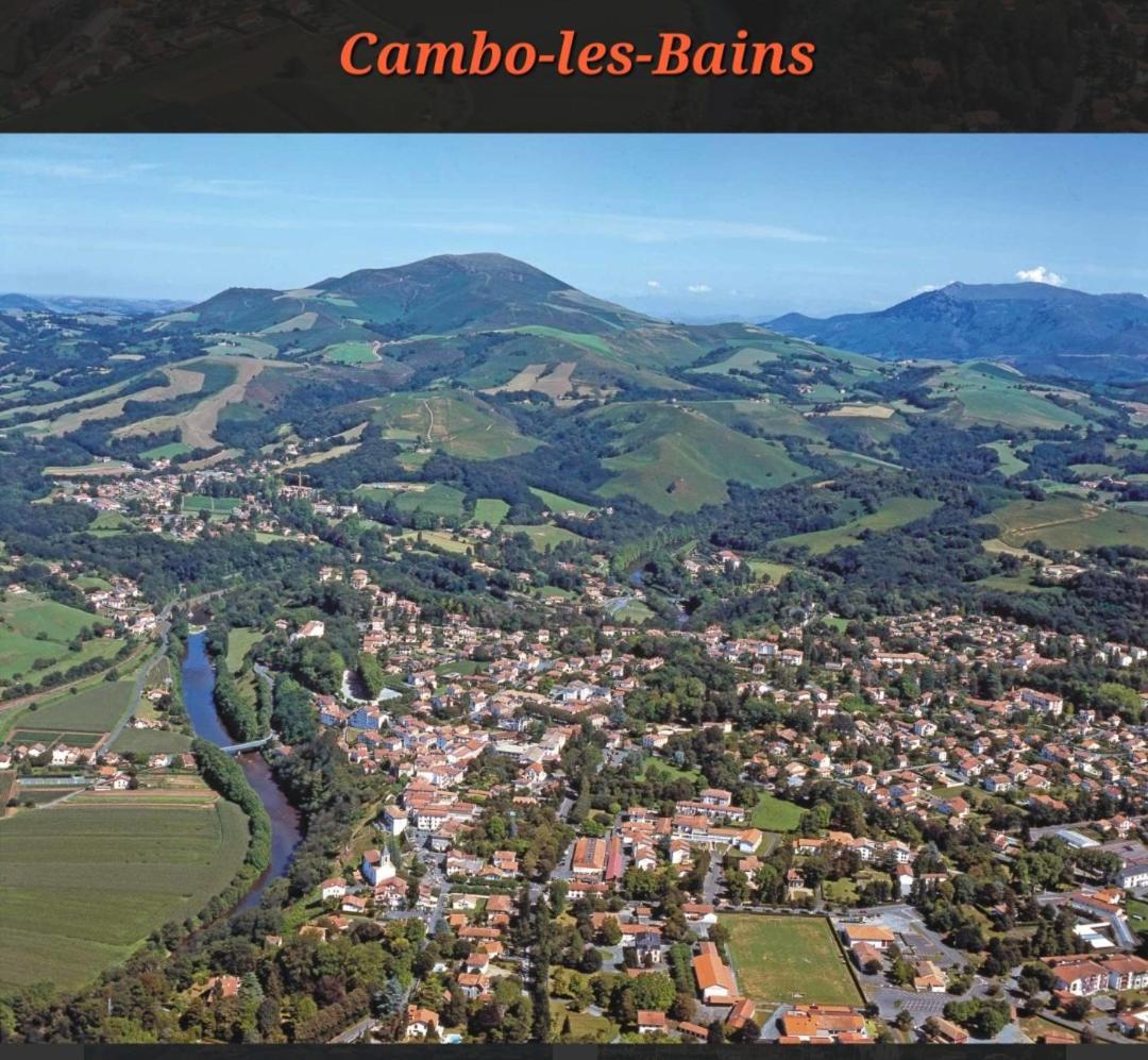 Superbe Appart Avec Jardin Et Piscine Cambo-les-Bains Kültér fotó
